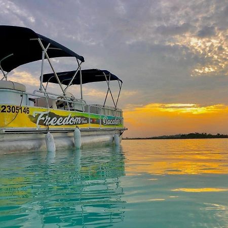 Papitos Bacalar Hotel And Marina Exterior photo