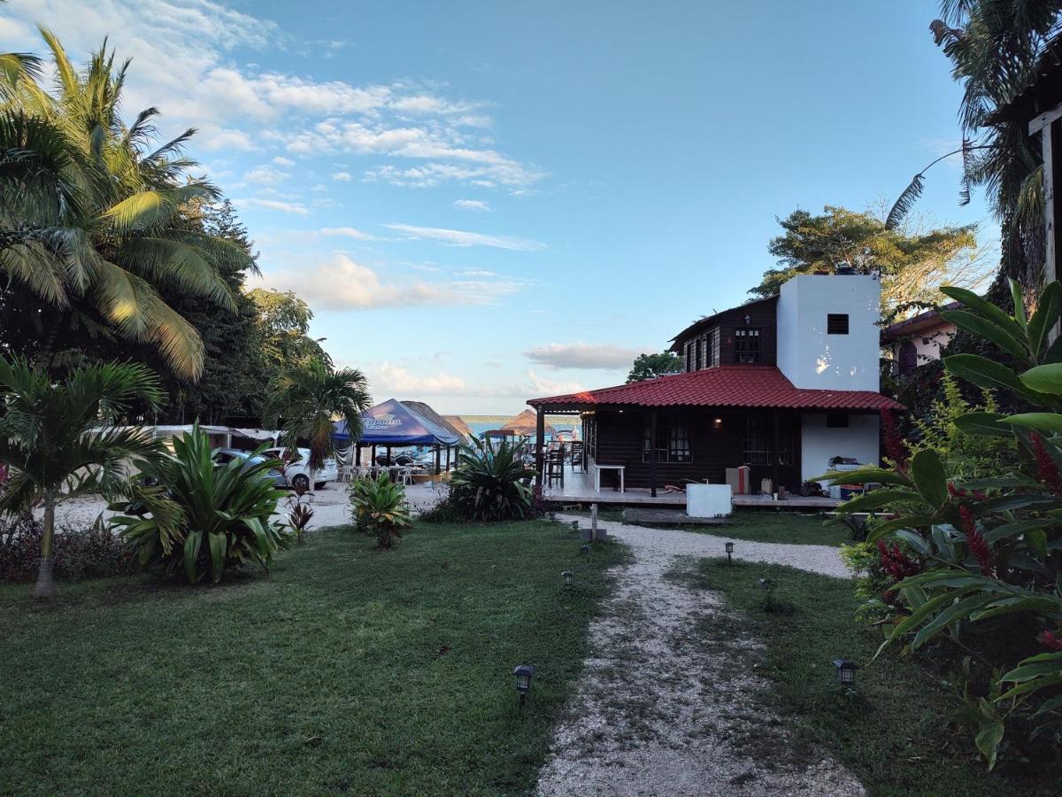 Papitos Bacalar Hotel And Marina Exterior photo